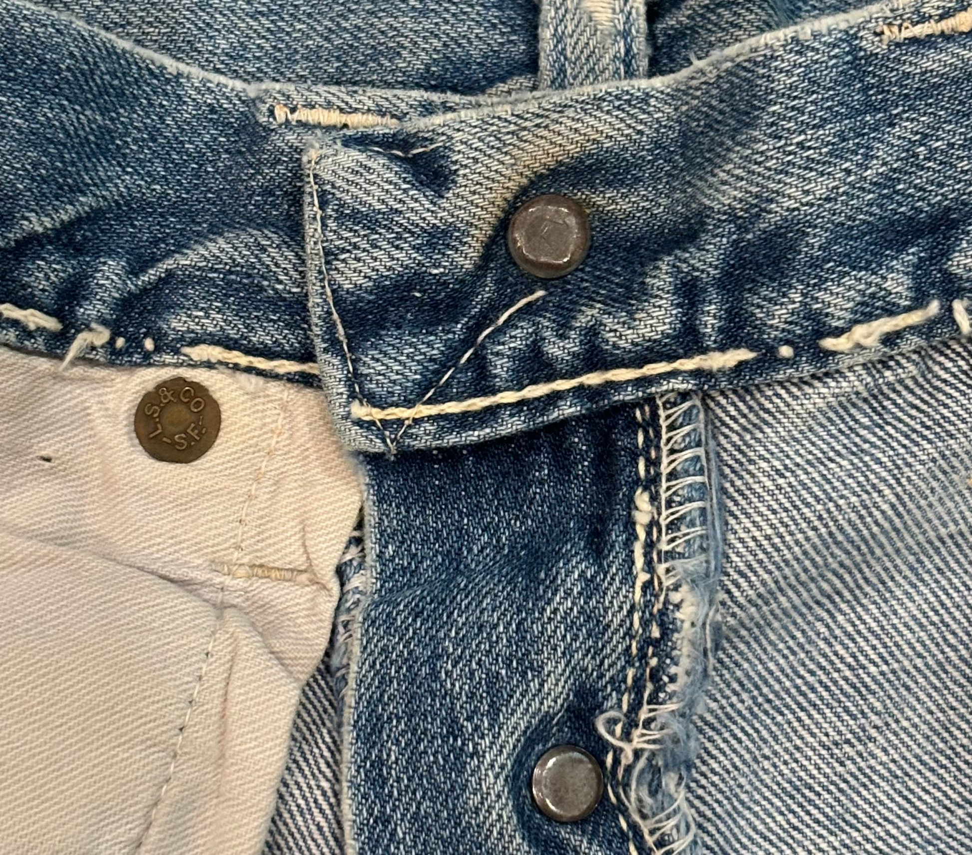 50s/60s Vintage Levis 501 Selvedge Cut Off Jean Shorts 26"