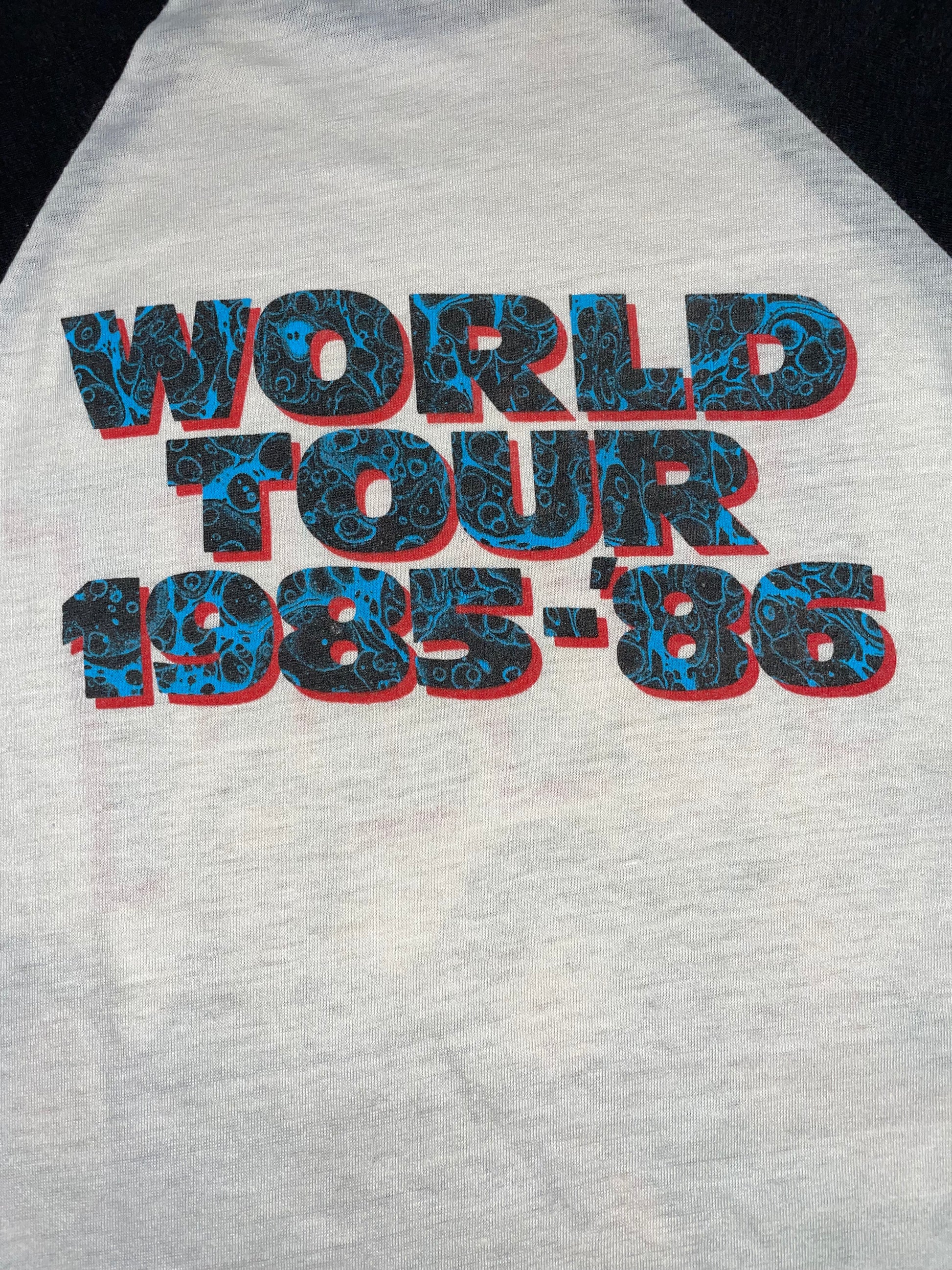 1985 Vintage Heart World Tour '85-86 Raglan T-Shirt - XS