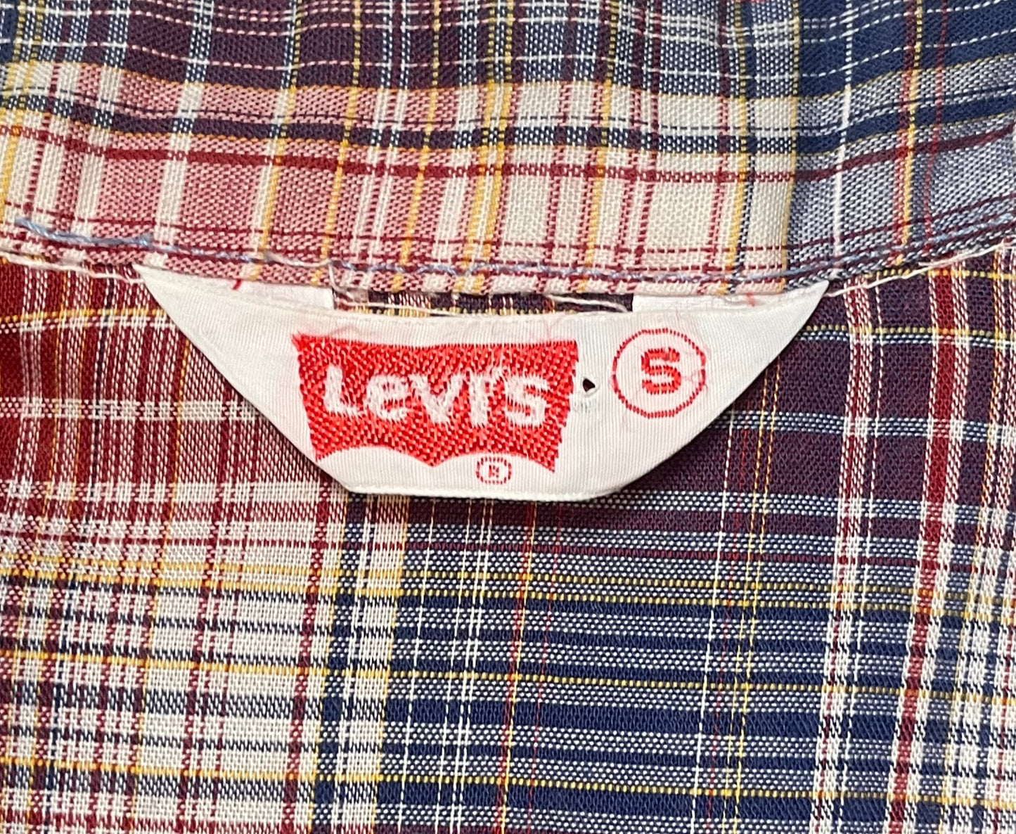 '80s Vintage Levi's Red/Blue Plaid Long Sleeve Pearl Snap