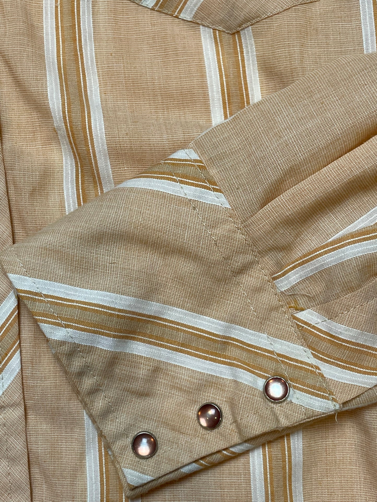 '70s Vintage Miller Tan/White Striped Pearl Snap - Large