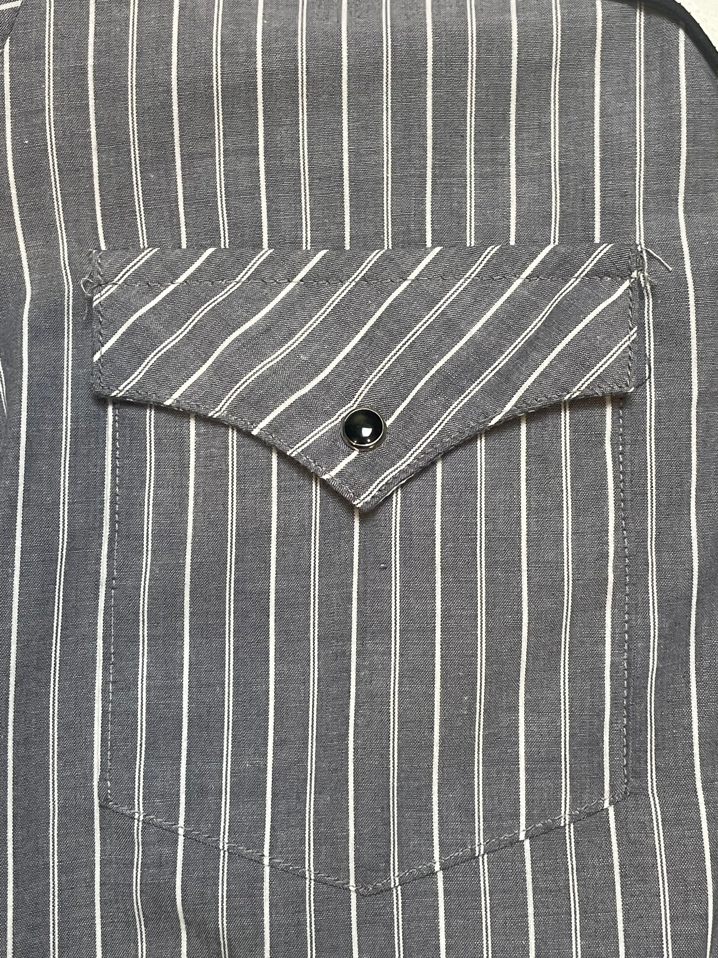 '80s Vintage Kenny Rogers Grey Striped Yoke Pearl Snap