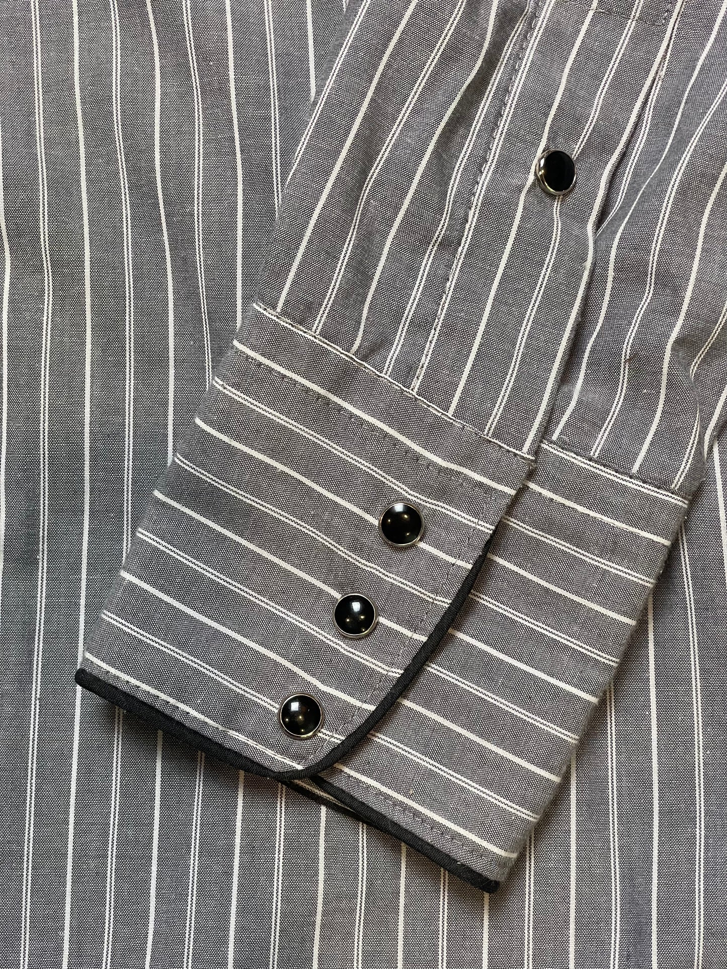 '80s Vintage Kenny Rogers Grey Striped Yoke Pearl Snap