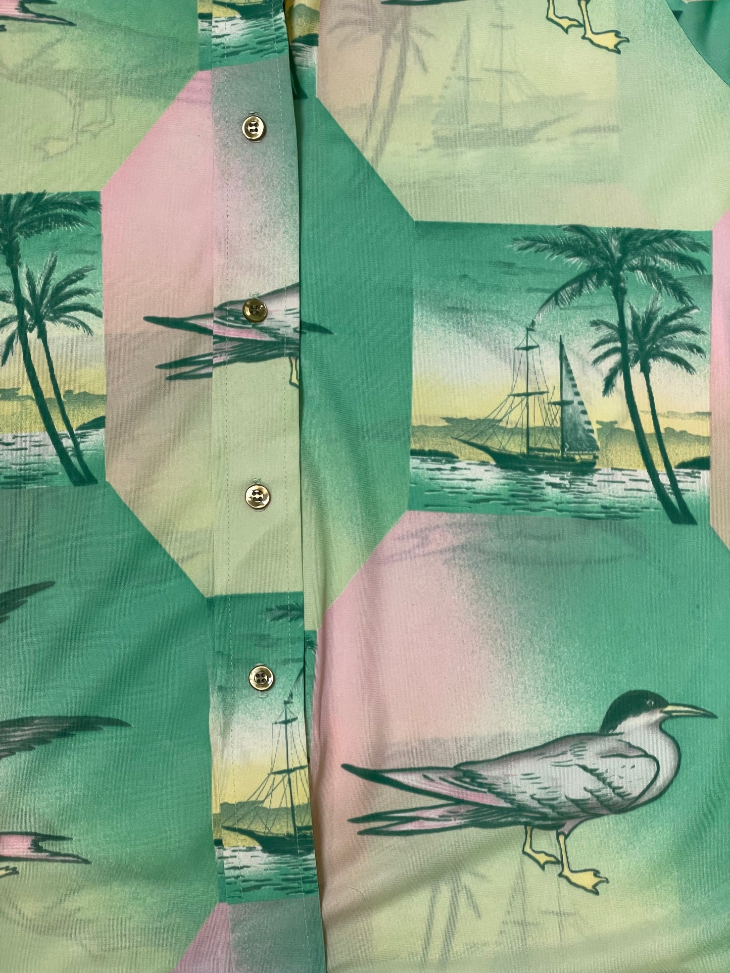 '70s Vintage Wms Sailboat Tropical Print Button Down Shirt - Large