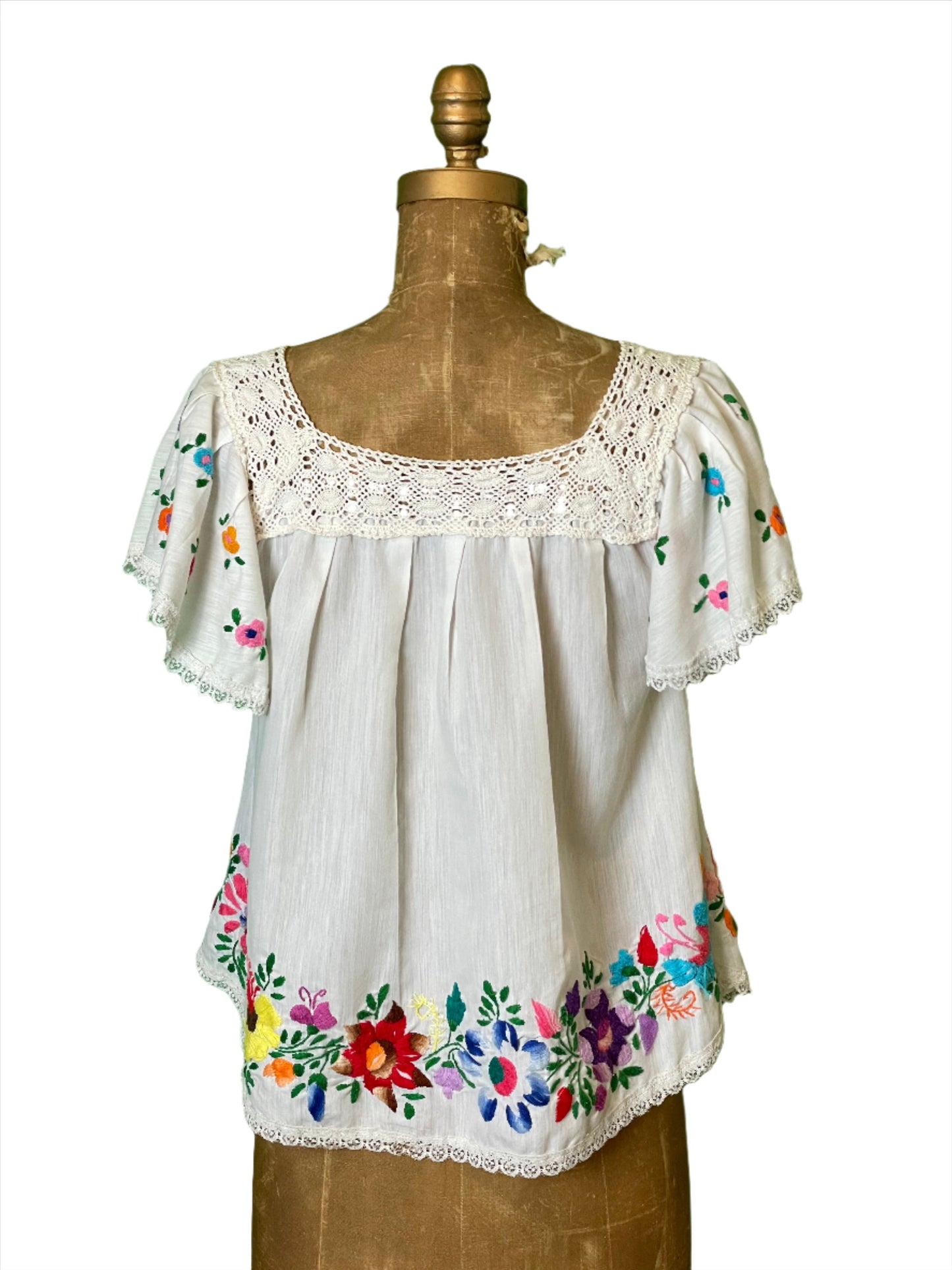 '60s Vintage Floral Embroidered Mexican Folk Blouse