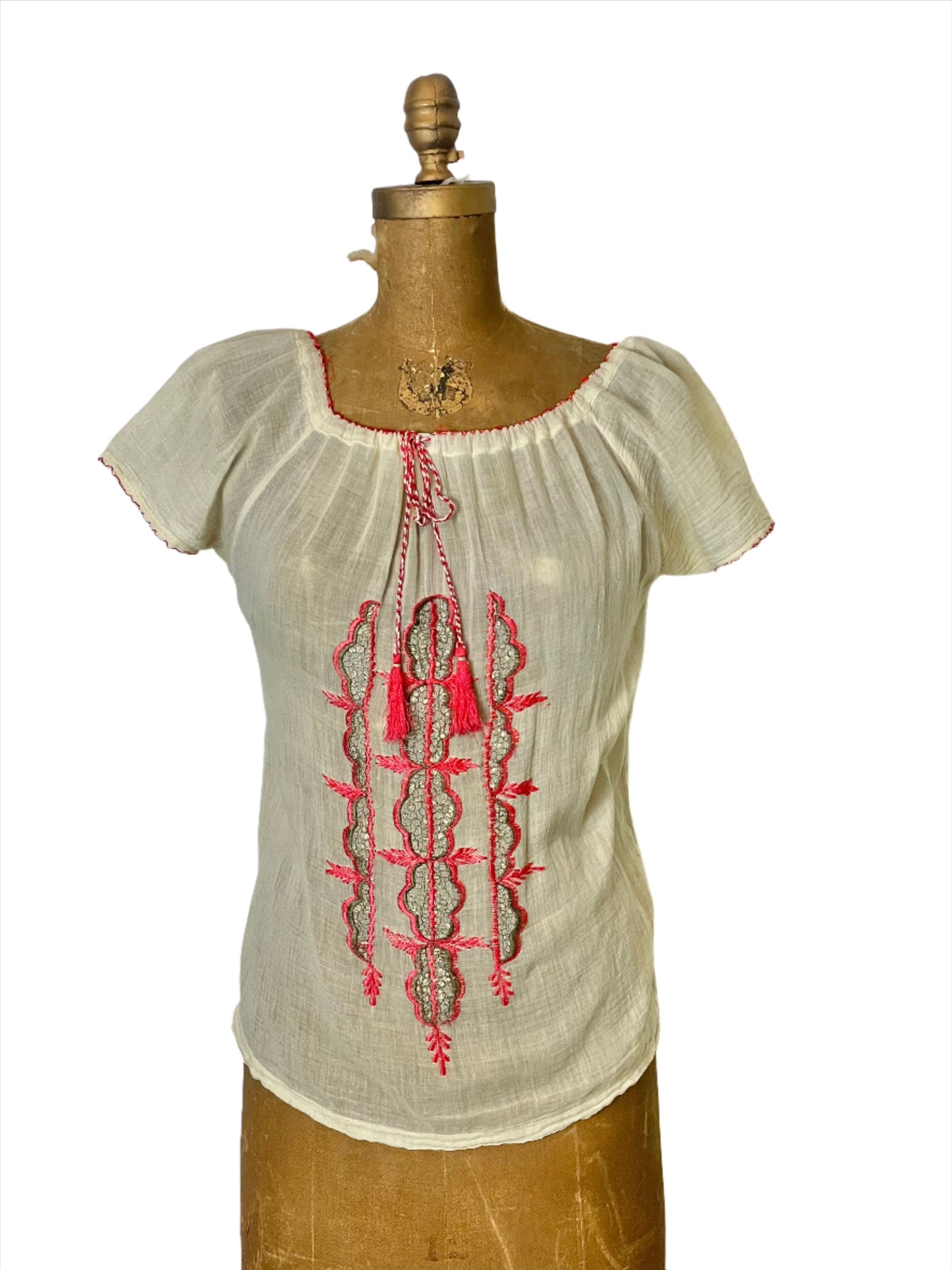 '40s Vintage Hungarian Ivory Gauze Embroidered Peasant Blouse