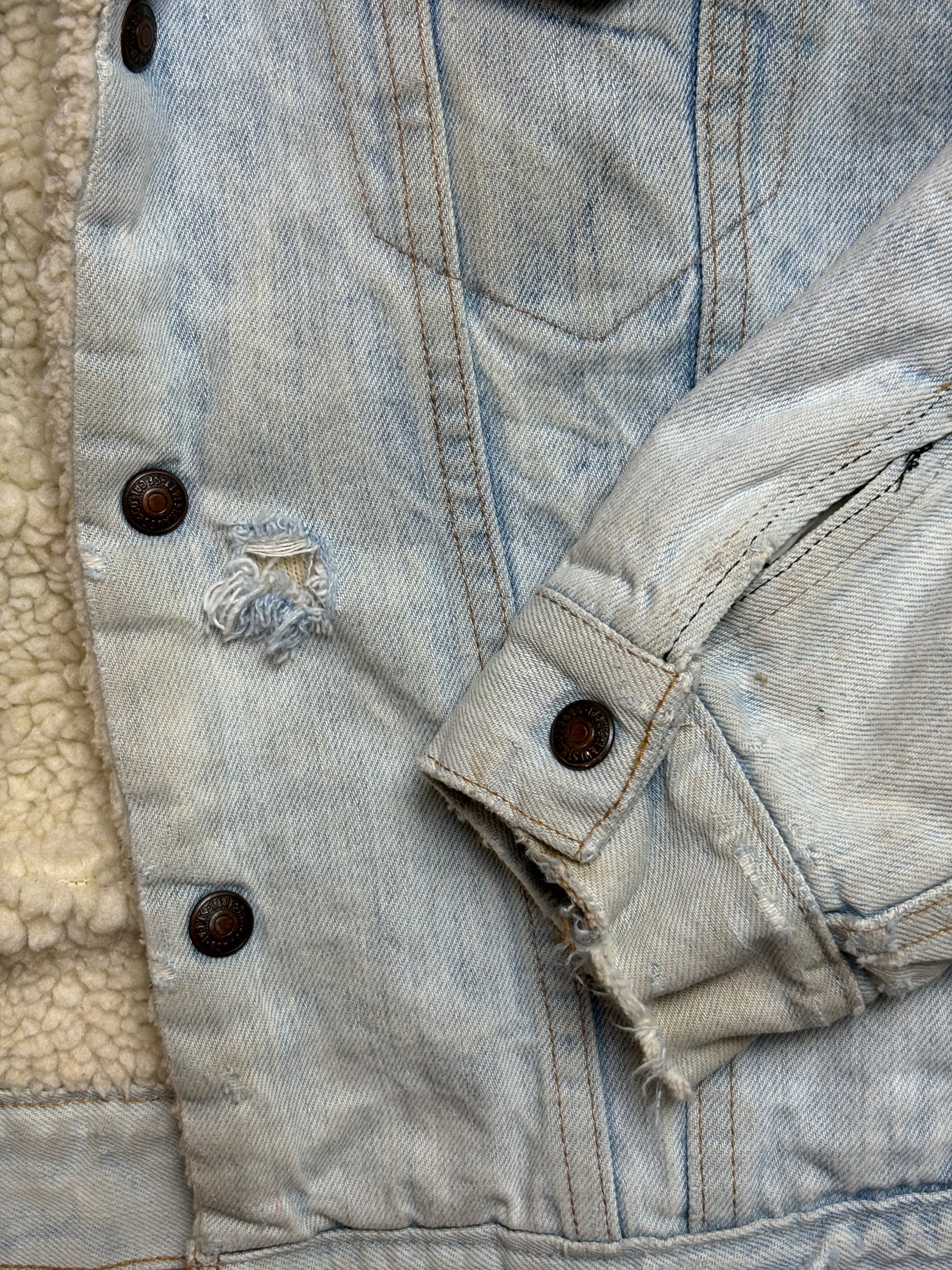 '80s Vintage Levis Light Blue Denim Sherpa Jkt - XL