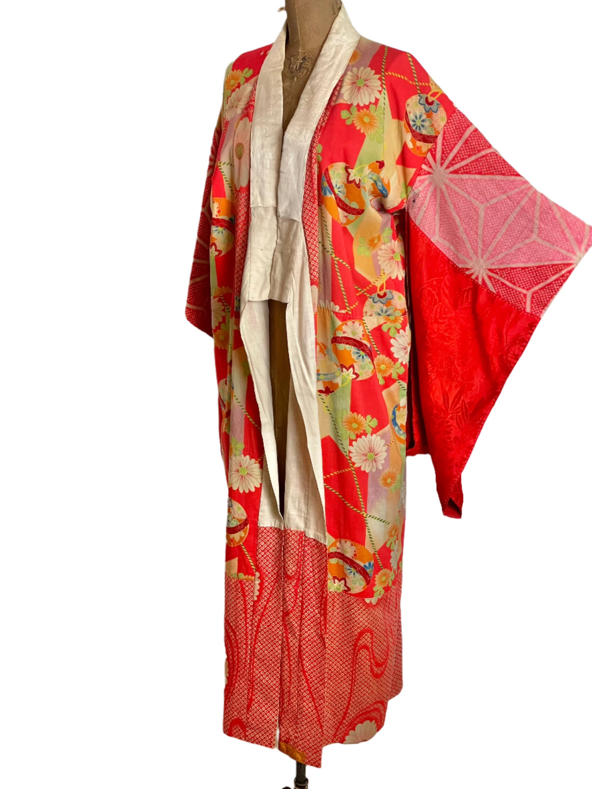 Vintage Japanese Red Floral Silk Kimono